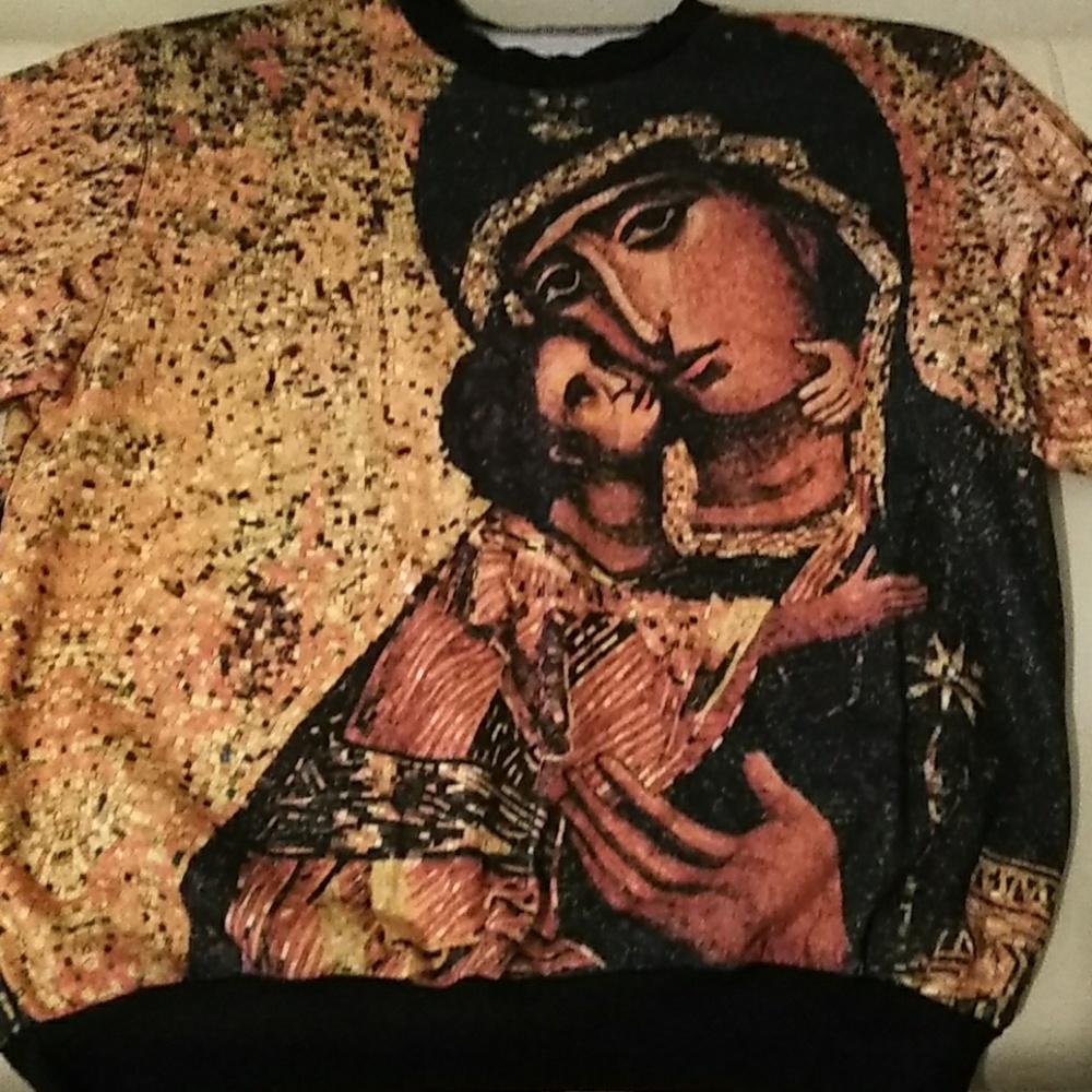 Sweatshirt